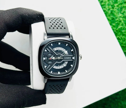 Analog Wrist Watch